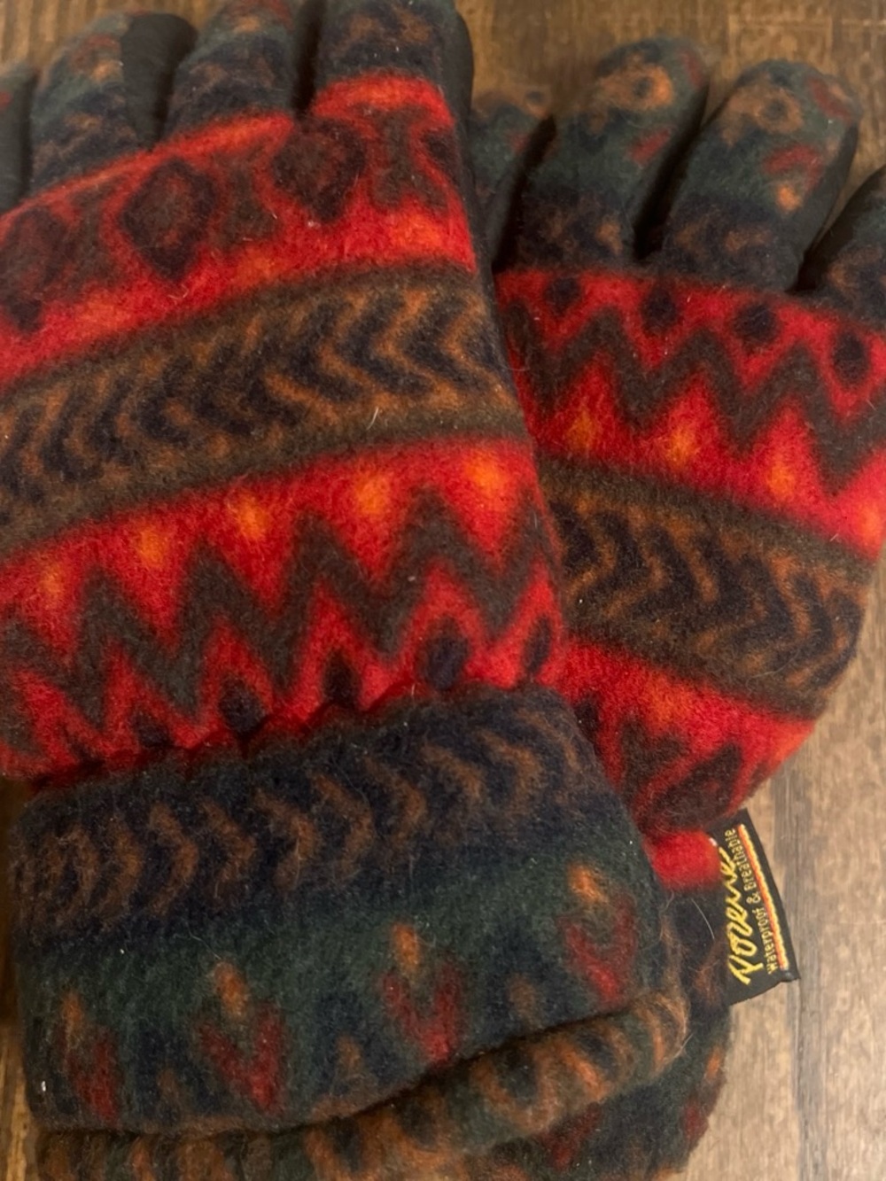 Porelle Aztec Print Fleece Gloves - Thinsulate Lined Waterproof